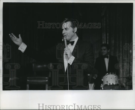 1969, Johnny Desmond, traditional pop music singer. - mjp09324 - Historic Images