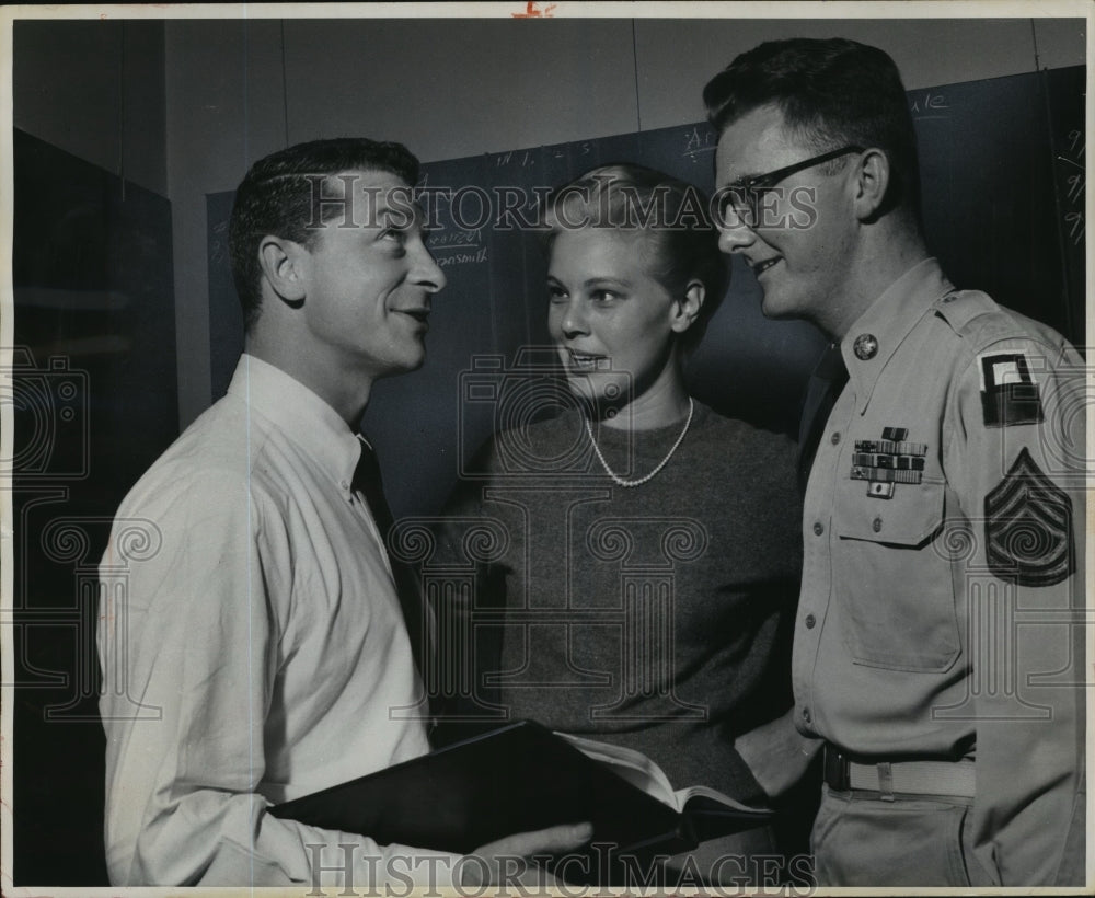 1956 David Susskind, Betsy Palmer &amp; Sergeant Werner Krenzer.-Historic Images