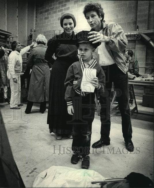 1987, Evan Maruszewski & Mary, at Milwaukee Repertory Theater sale - Historic Images