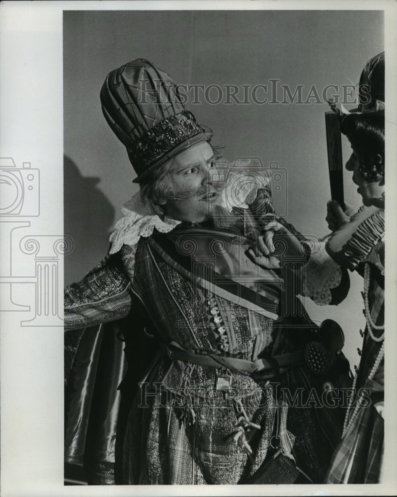 1977 Press Photo Montgomery Davis in "Volpone" by Milwaukee Repertory Theater-Historic Images