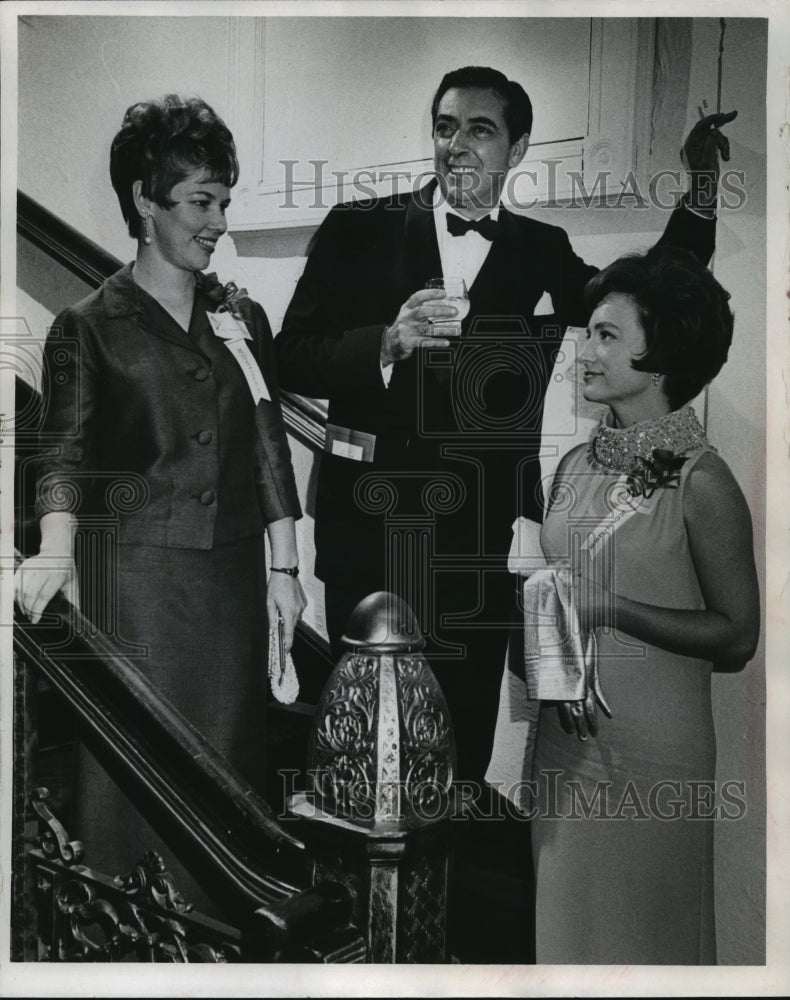 1967 Press Photo Norman Dello Joio, Milwaukee Symphony Women&#39;s League Reception-Historic Images