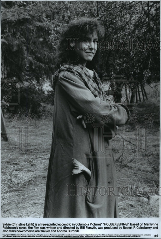 1986 Press Photo Christine Lahti in a scene from Housekeeping. - mjp09895 - Historic Images