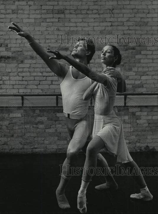 1985 Press Photo Jonas Kaye & Deborah Dobson - mjp09997 - Historic Images
