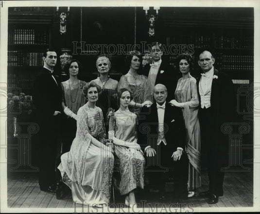 1975 Press Photo Cast Members "Beacon Hill" CBS TV David Dukes, Kitty Winn - Historic Images