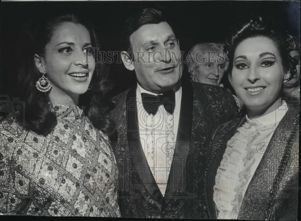1969 Press Photo Rosalind Elias, Mirna Lacambra & Richard Tucker star in Aida. - Historic Images