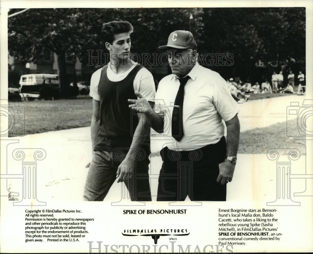 1989 Press Photo Sasha Mitchell and Ernest Borgnine in Spike of Bensonhurst. - Historic Images