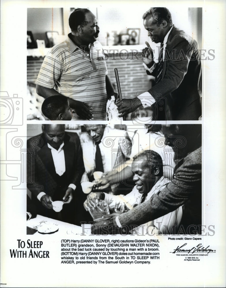 1990 Press Photo Danny Glover, Paul Butler in "To Sleep with Anger" Movie - Historic Images