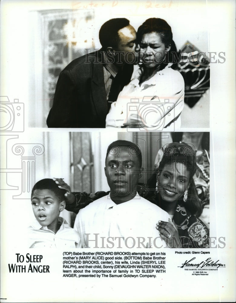 1993 Press Photo Actor Richard Brooks, Mary Alice in "To Sleep with Anger" - Historic Images