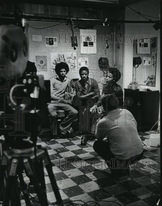 1974, Claude Desmuke wins Kodak National Movie Award for The Junkie. - Historic Images