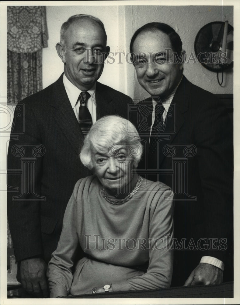 1989, Designer Florence Eiseman and sons, Robert and Laurence Jr. - Historic Images