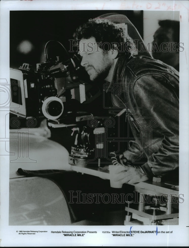 1989, Steve DeJarnatt, writer and director of Miracle Mile. - Historic Images