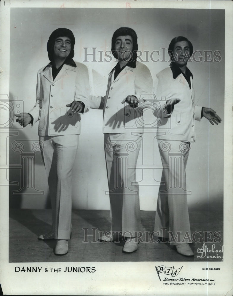 1977 Press Photo Danny and the Juniors, doo-wop and rock and roll vocal group. - Historic Images