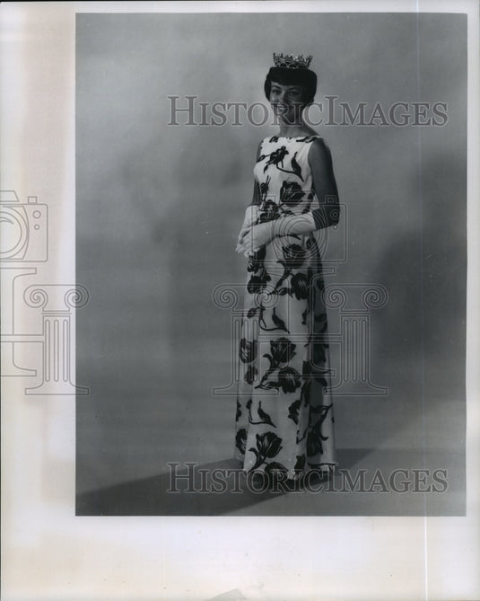 1966 Press Photo Jo Ann Cupery, Alice in Dairyland beauty queen in Wisconsin.-Historic Images