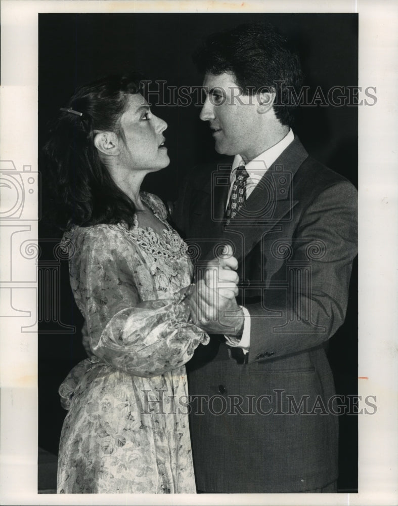 1991 Press Photo Cheryl Shaw and Howard Friedland in The Glass Menagerie. - Historic Images