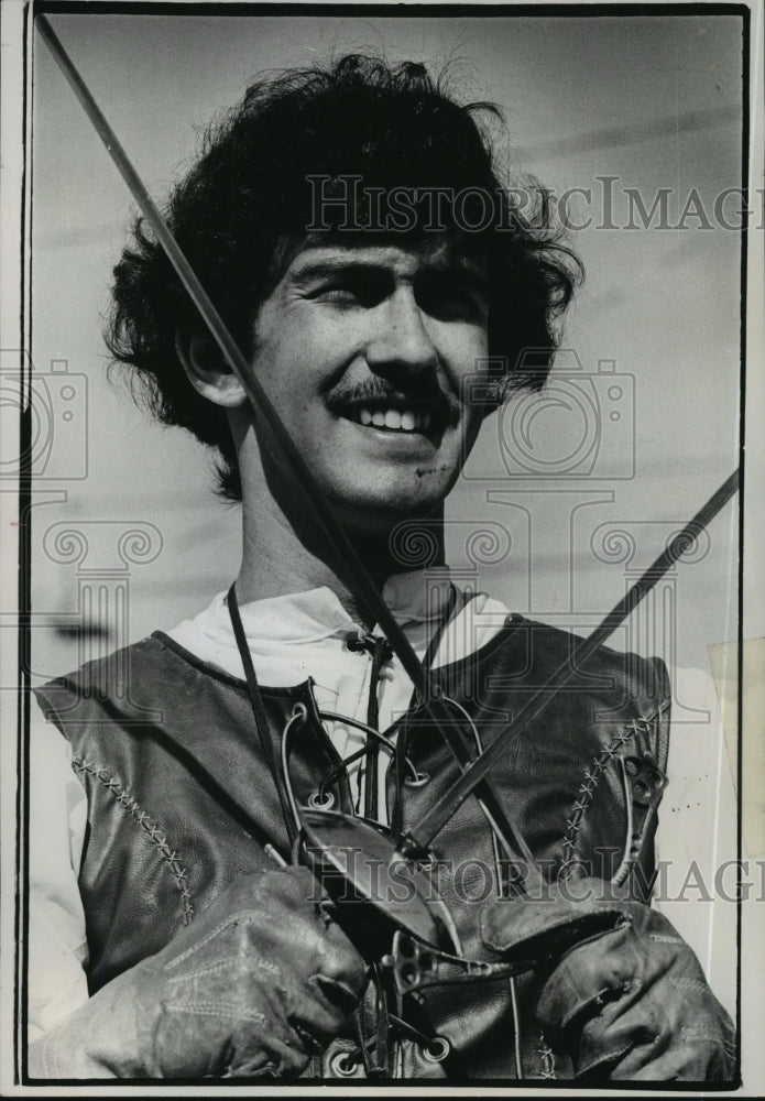 1973 Press Photo Robert Dawson as a medieval knight at Summerfest. - mjp11033 - Historic Images