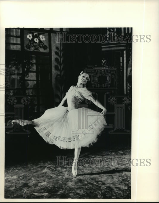 1986, Stefania Minardo - mjp11146 - Historic Images