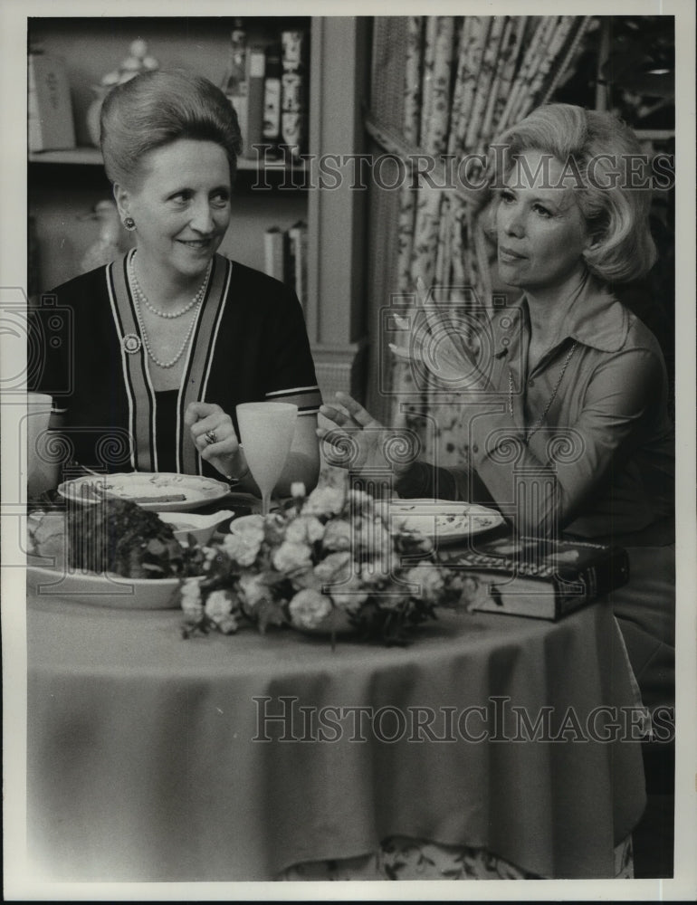 1973 Press Photo Margaret Truman Daniel and Dinah Shore on Dinah&#39;s Place. - Historic Images