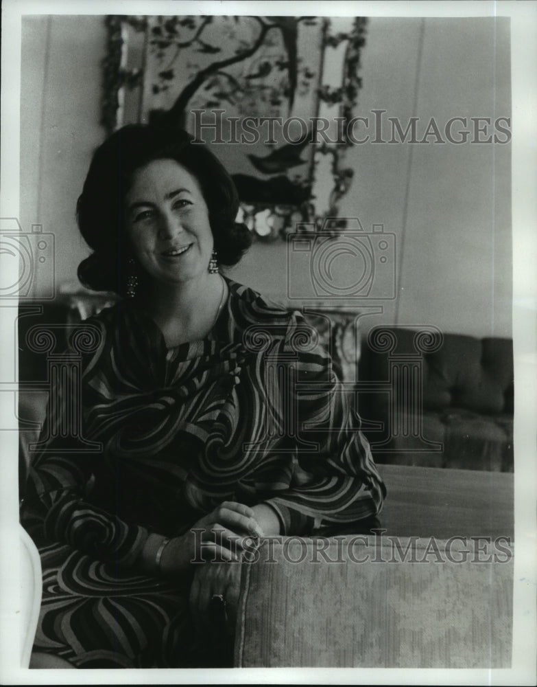 Press Photo Marion Lippert, soprano opera singer. - mjp11316 - Historic Images