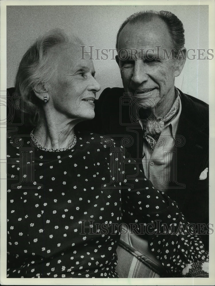 1981 Press Photo Hume Cronyn and Jessica Tandy celebrate 40th anniversary. - Historic Images