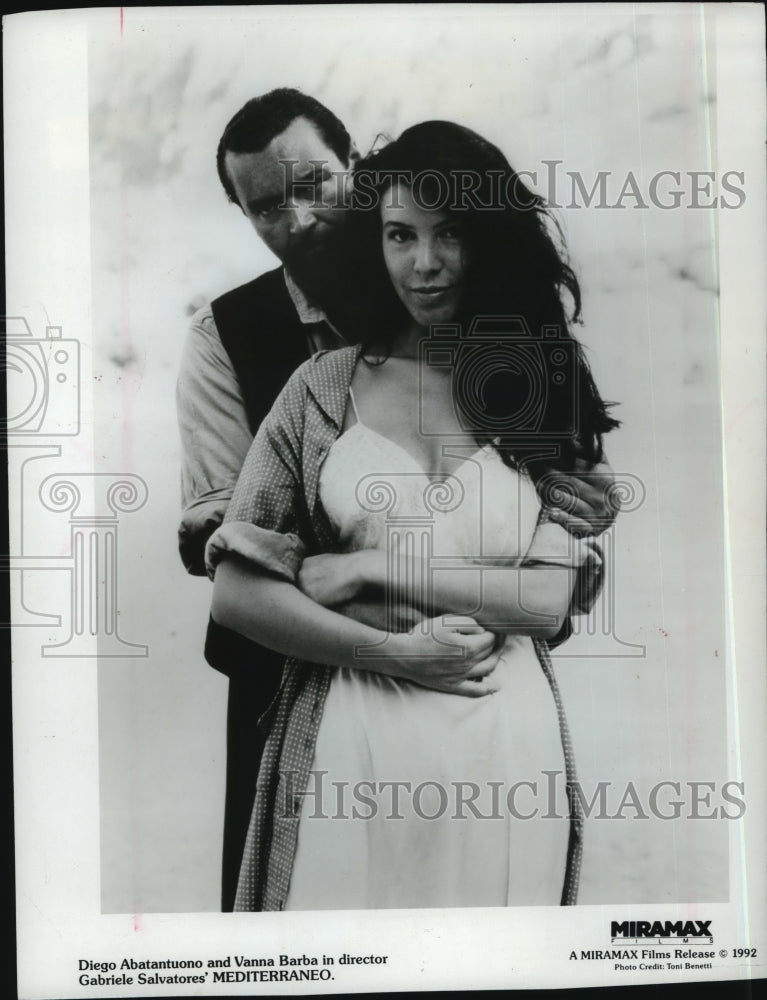 1992, Diego Abatantuono and Vanna Barba in Mediterraneo. - mjp11396 - Historic Images