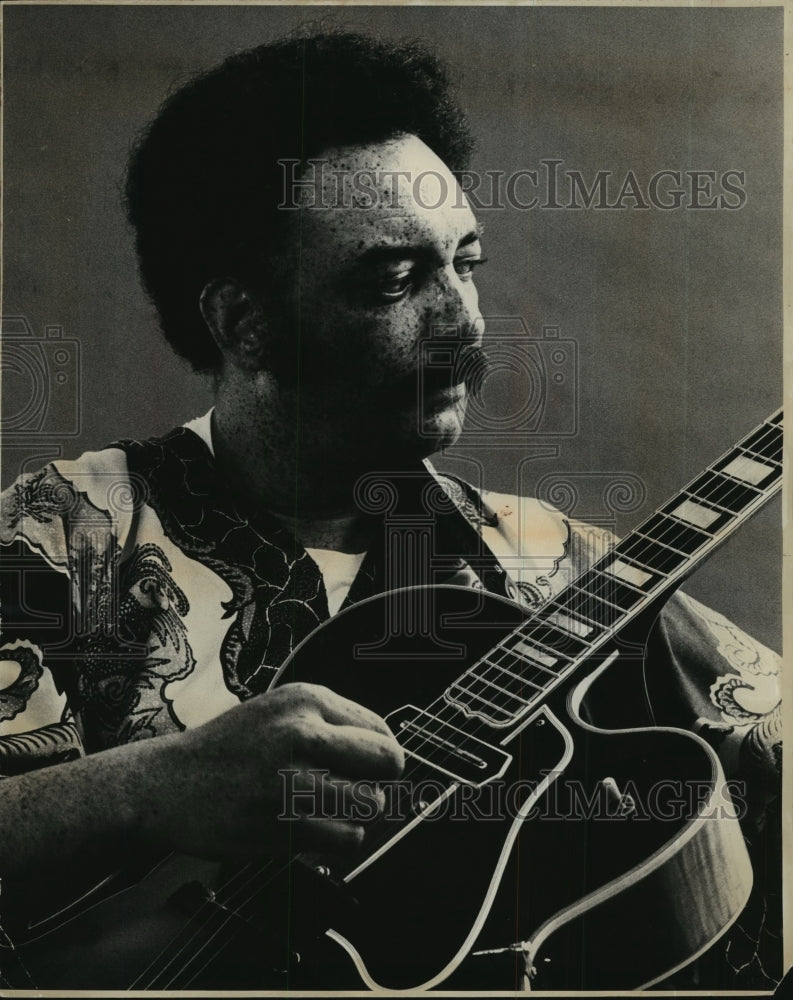 1972 Press Photo Manty Ellis, guitarist. - mjp11449-Historic Images
