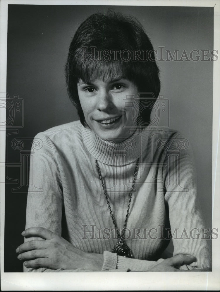 1975 Press Photo Kathleen Dunn Host On WTMJ Channel 4 Milwaukee M 1975 Press Photo Kathleen Dunn Host On Wtmj Channel 4 Milwaukee M