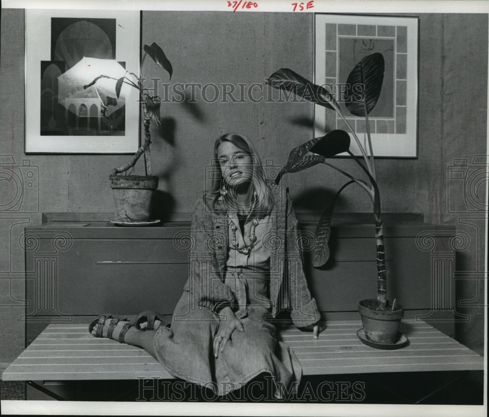 1977, Artist Peggy Thurston Farrell in Union Gallery, Carroll College - Historic Images