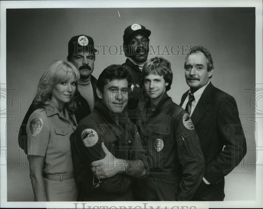 1985 Press Photo James Farentino, Bubba Smith & Dana Carvey in Blue Thunder. - Historic Images