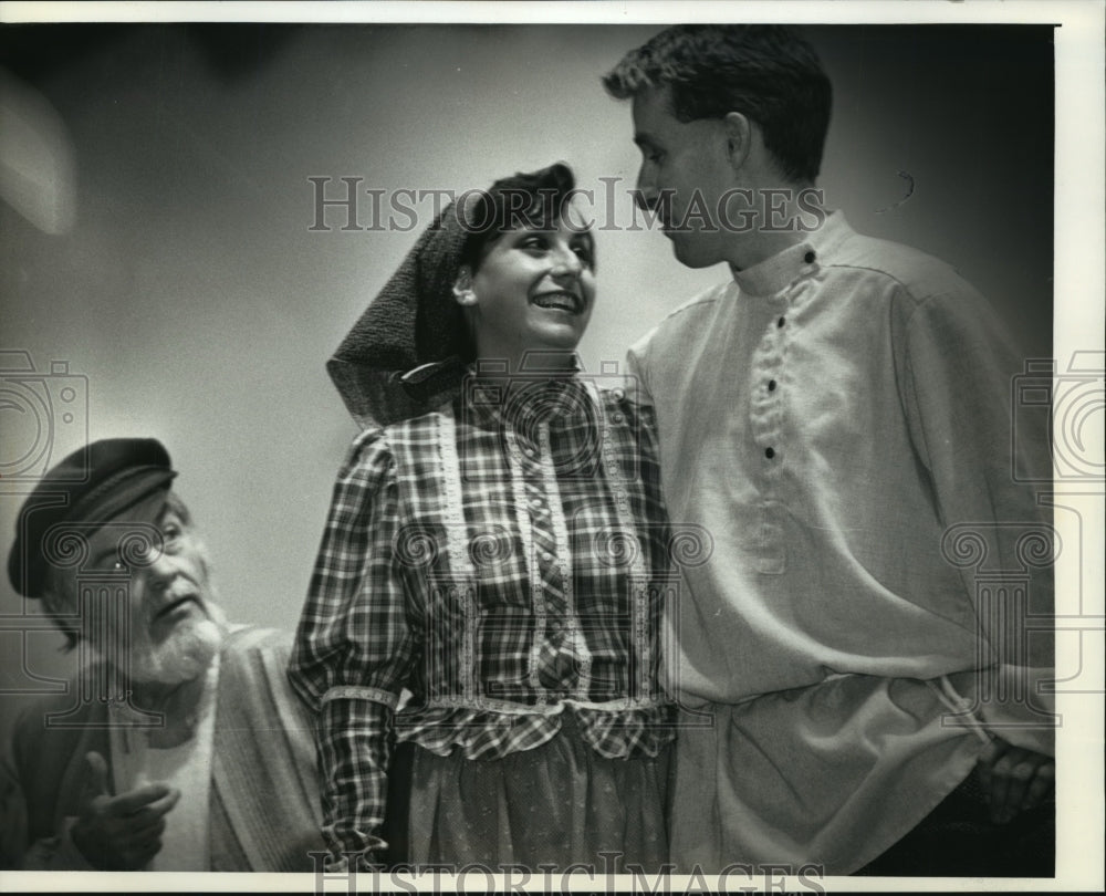 1991 Press Photo Falls Patio Players Rehearsal of "Fiddler on the Roof" - Historic Images