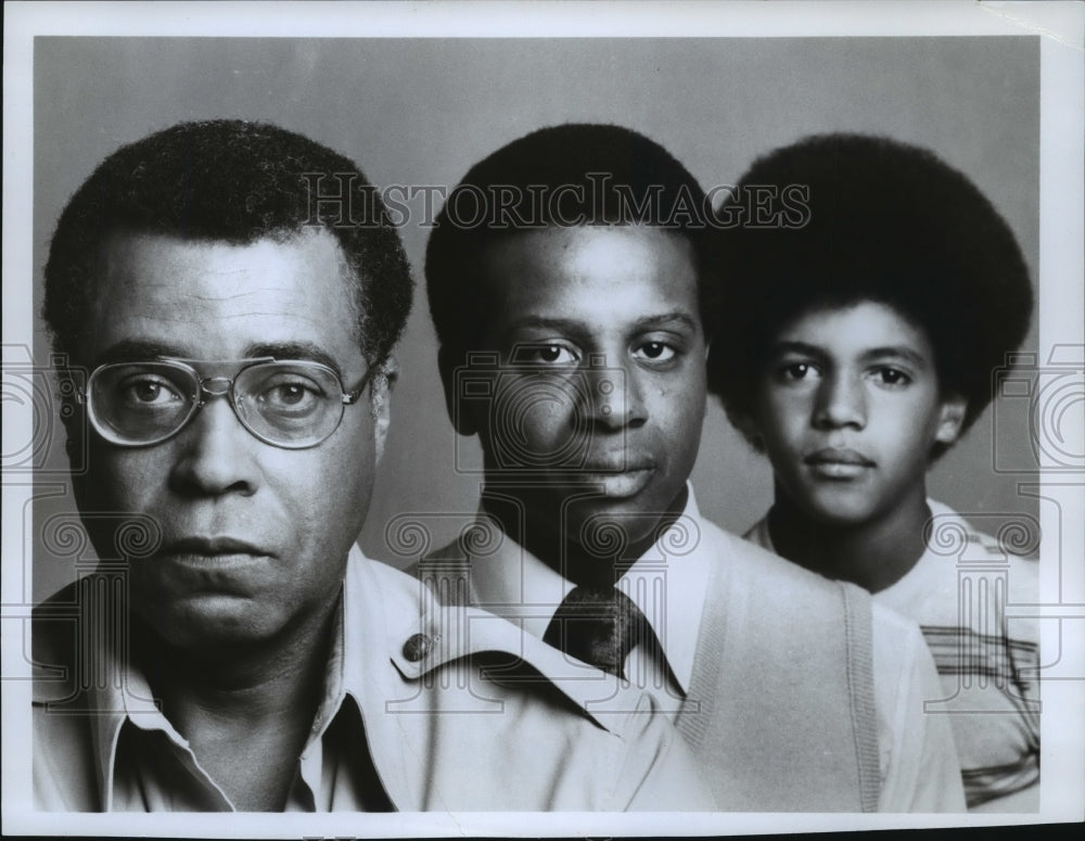1979 Press Photo &quot;Roots: The Next Generations&quot; James Earl Jones, Damon Evans-Historic Images