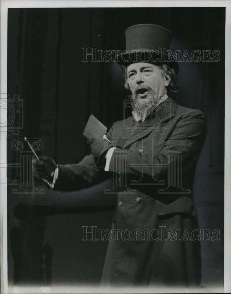 1960 Press Photo Shakespearean Actor Maurice Evans in Musical - mjp11900 - Historic Images