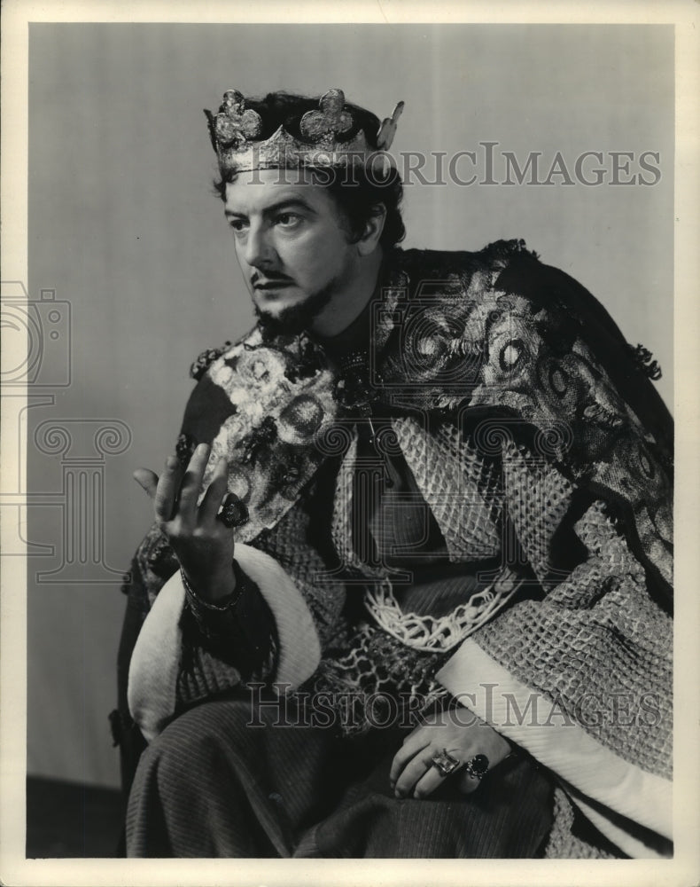 1942 Press Photo Actor Maurice Evans as &quot;Macbeth&quot; for Broadway Play - mjp11906 - Historic Images