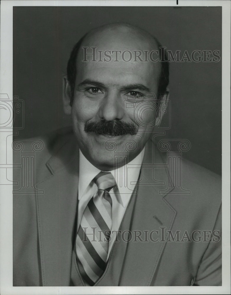 1981, Actor Rene Enriquez - mjp11984 - Historic Images