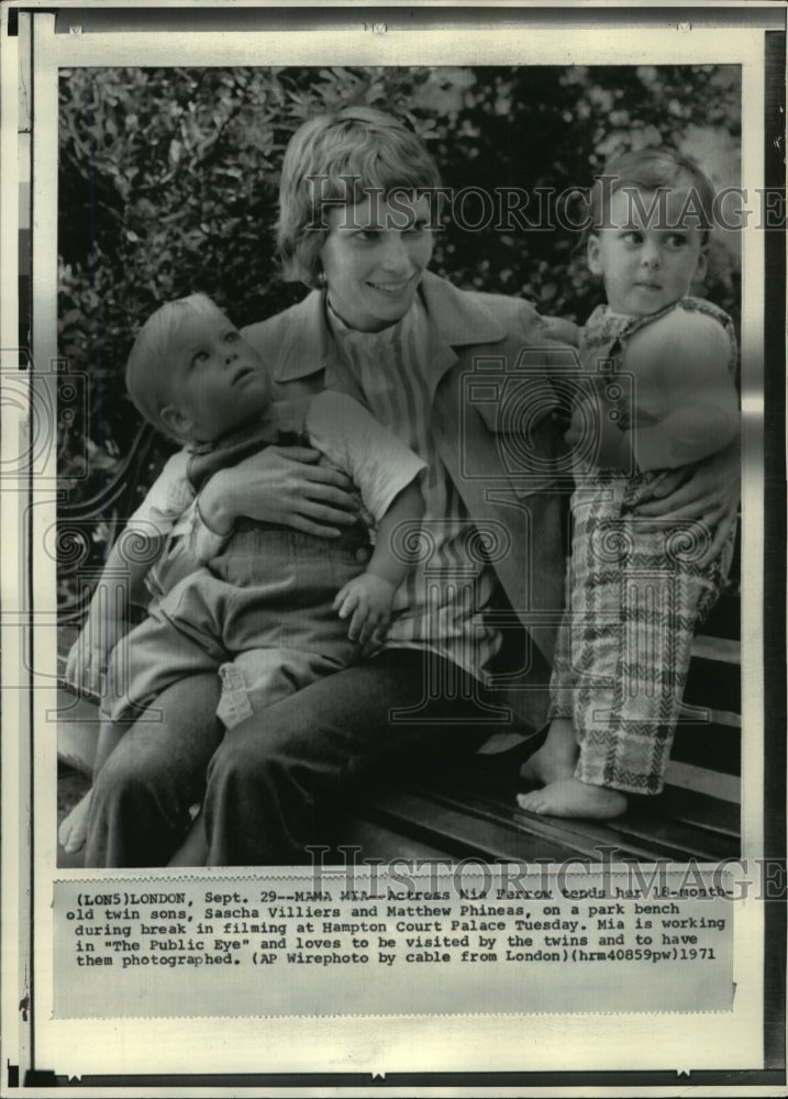 1971, Actress Mia Farrow with Twin Sons Saacha, Matthew in London - Historic Images