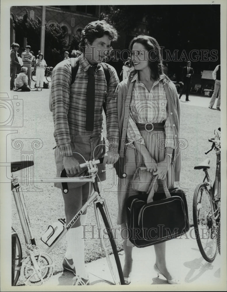 1985 Press Photo Actor Jim Metzler, Janet Eiber in "The Best Times" NBC Series - Historic Images