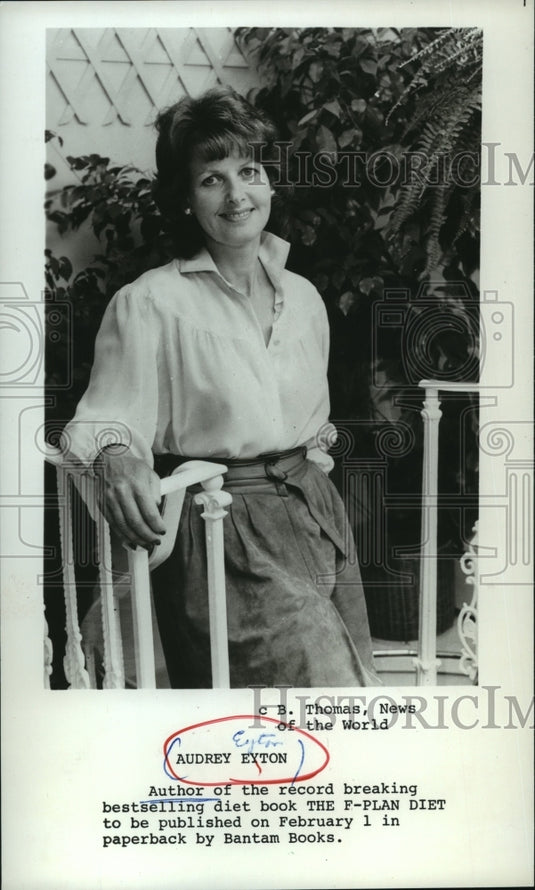 1984 Press Photo Audrey Eyton, Diet Book Author "The F-Plan Diet" Bantam Books - Historic Images