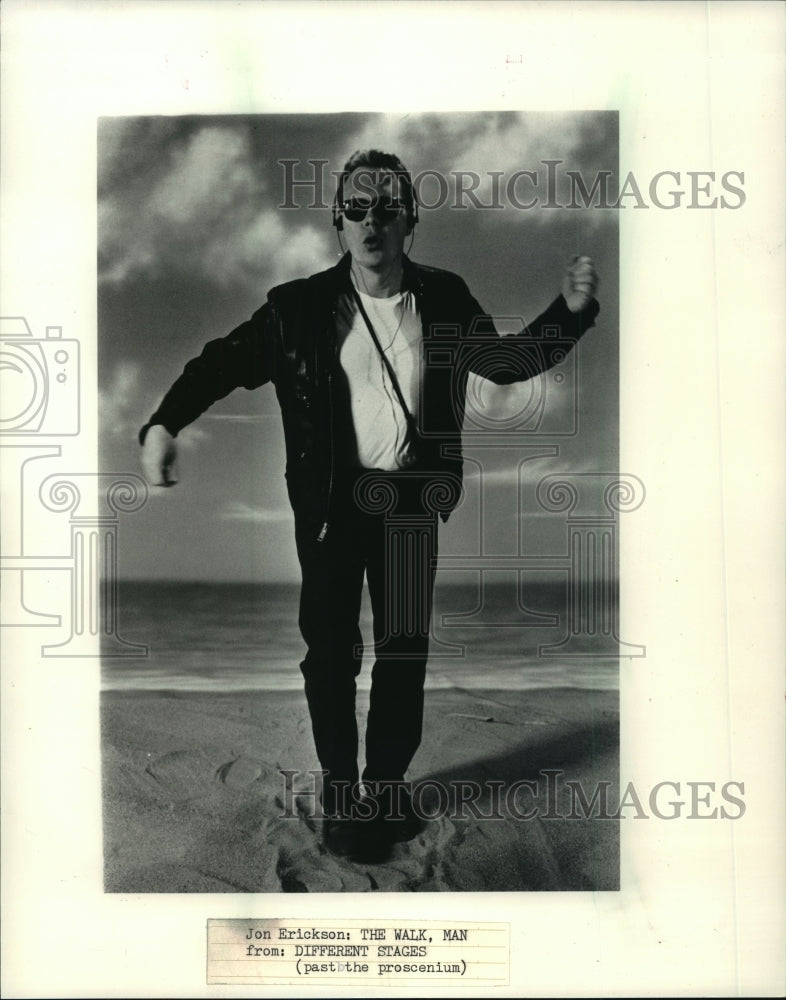 1988 Press Photo Jon Erickson in Dennis Darmek Video for "Different Stages" - Historic Images