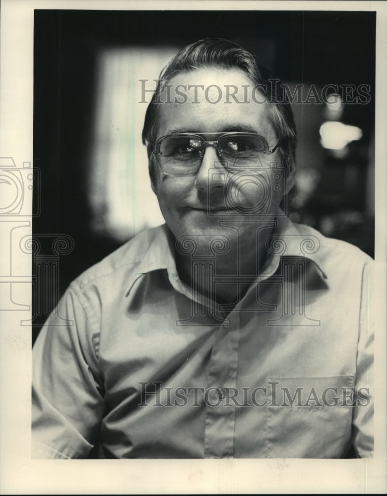 Press Photo Professional Clown Dennnis Erickson, aka "Ding A. Ling" - mjp12535 - Historic Images