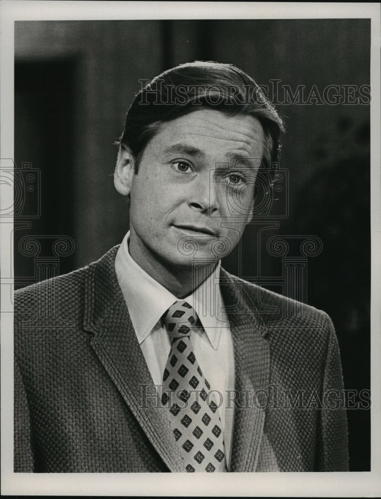 1971, Peter Duryea guest stars on Family Affair, on CBS. - mjp12733 - Historic Images