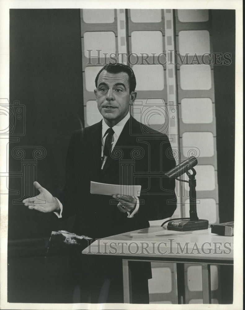 1963 Press Photo George Fenneman, Host "Your Funny, Funny Films" ABC TV Series - Historic Images