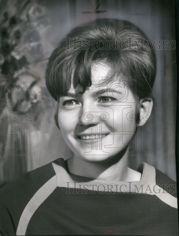 1966 Press Photo Barbara Flejter, Second Prize, Kosciuszko Foundation Contest - Historic Images