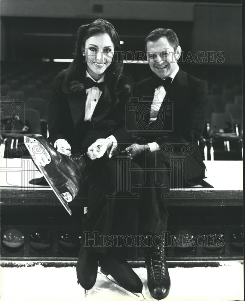 1980 Press Photo Ice Skater Peggy Fleming, Tony Randall for NBC TV Special - Historic Images