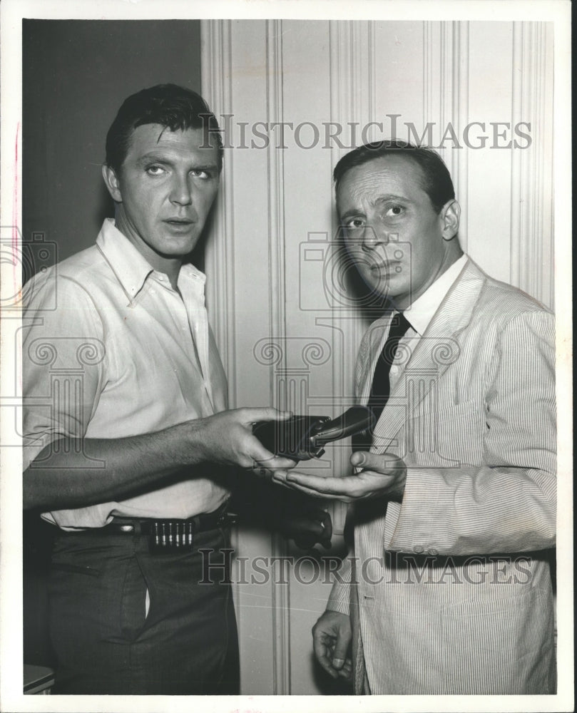 1961 Press Photo &quot;87th Precinct&quot; stars Robert Lansing and Norman Fell - Historic Images