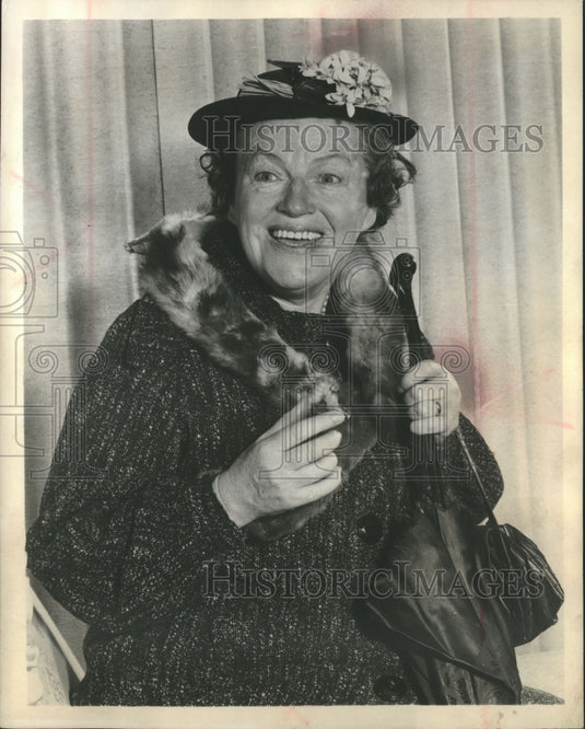 1958, -Gracie Field at "Studio One in Hollywood." - mjp13391 - Historic Images