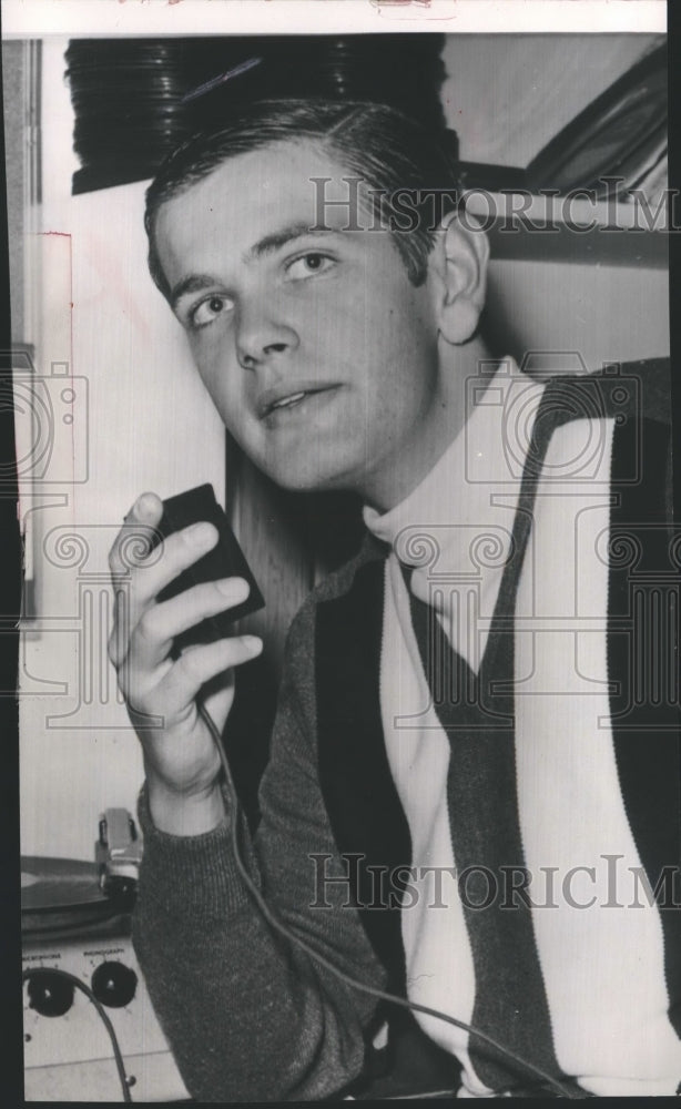 1965 Press Photo Singer Peter Ford - mjp13456 - Historic Images