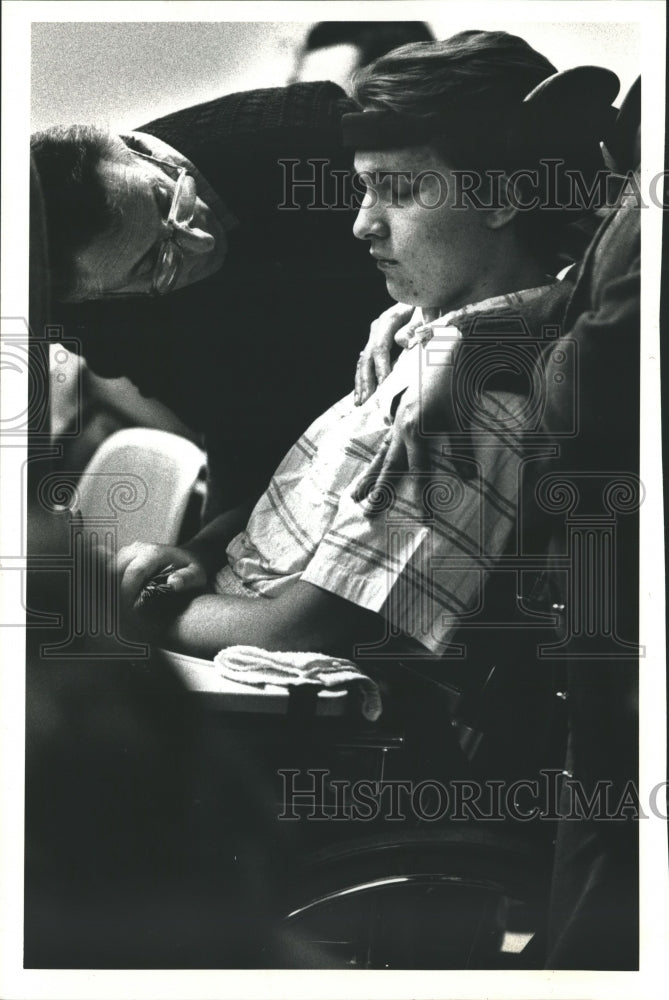 1990, Mark Fobish paralyzed by drunk driver - mjp13570 - Historic Images
