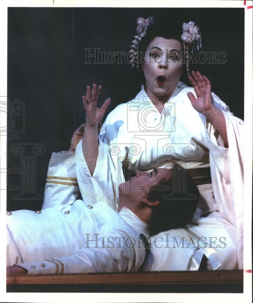 1963, Elizabeth Hynes performs in Puccini's "Madama Butterfly" - Historic Images