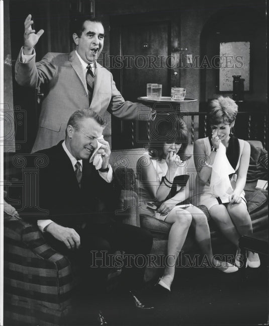 1967 Press Photo New York-Cast of the Play "The Odd Couple", the Palace Theater. - Historic Images