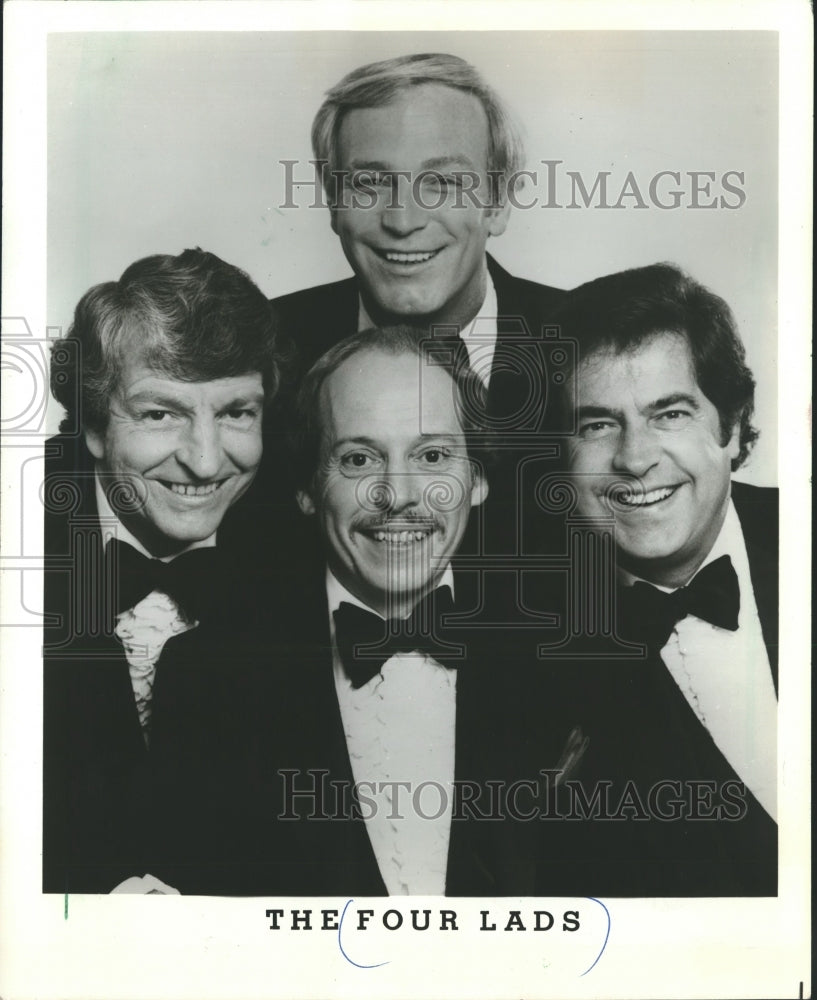 1985 Press Photo The Four Lads will help light the Milwaukee municipal tree.-Historic Images