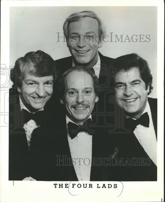 1985 Press Photo The Four Lads will help light the Milwaukee municipal tree.-Historic Images